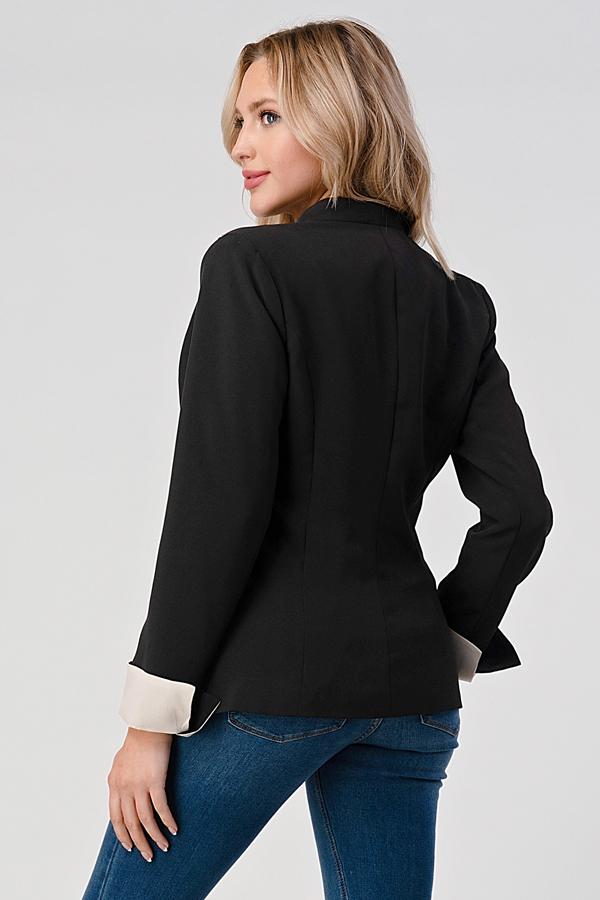 Women fashion blazer with collarless